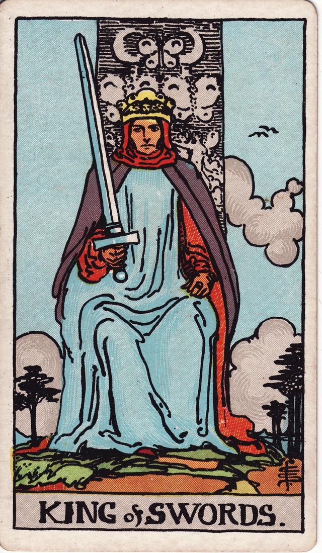 מלך החרבות tarot card