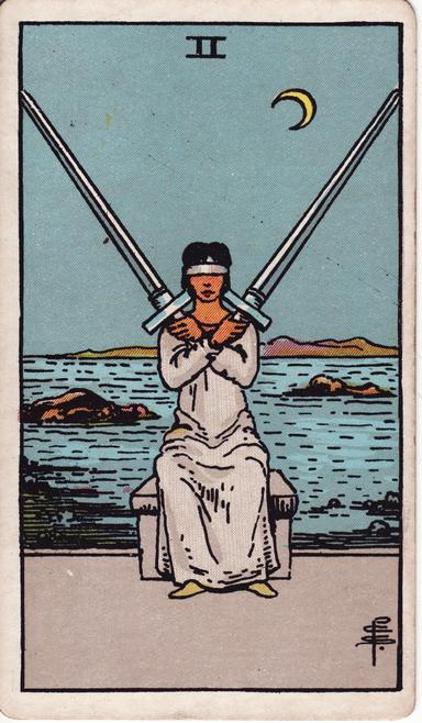 שניים של חרבות tarot card